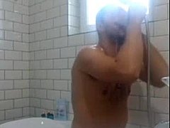 Romanian pornovideo, jossa on kuumaa suihkua