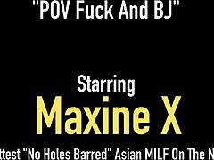 Ázsiai anyuka Maxinex szopja, ami egy cumshot-hoz vezet