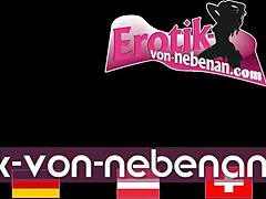 MILF Pirang Jerman Berpakaian Nylon Pink Dientot di Rumah dan Menelan Sperma