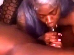Amaterski seks posnetek zrelih parov z intenzivnim orgazmom