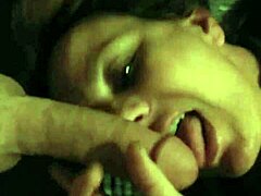 Zrelá MILFka dáva orálny sex cuckoldovi v HD videu