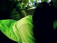 Mostohaanyu és mostohafiúk szemtelen karácsonyi cseréje intim fogadáshoz és szexuális találkozáshoz vezet
