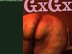 Гиги Цакес показује своје велике груди у ХД-у
