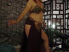 Puteri Steffi mempamerkan puki sensualnya dalam kostum