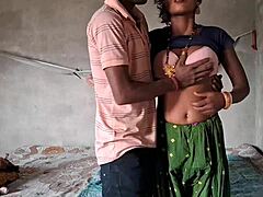 Индијка ужива у грубом аналном сексу у селу