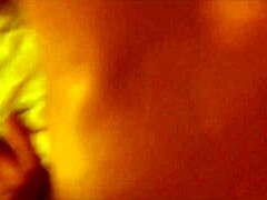 Wanita gemuk cantik dengan payudara besar mendapat vagina dan pantatnya ditiduri dalam video buatan sendiri