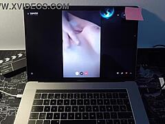 Секс и мастурбация с испанской MILF на веб-камере