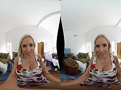 Une MILF aux gros seins se fait baiser le cul dans une vidéo hardcore